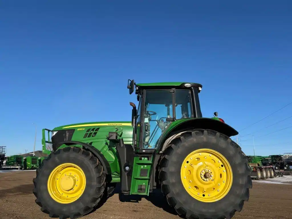Gallery image 2 for 2021 John Deere 6155M Tractor