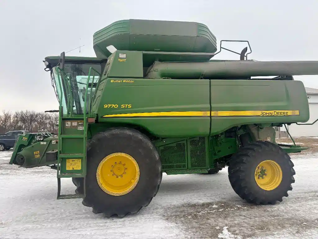 Gallery image 1 for Used 2009 John Deere 9770 STS Combine