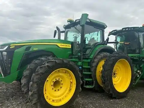 Gallery image 1 for Used 2022 John Deere 8R 340 Tractor