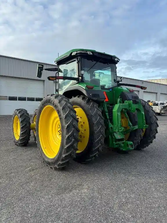 Gallery image 2 for Used 2022 John Deere 8R 340 Tractor