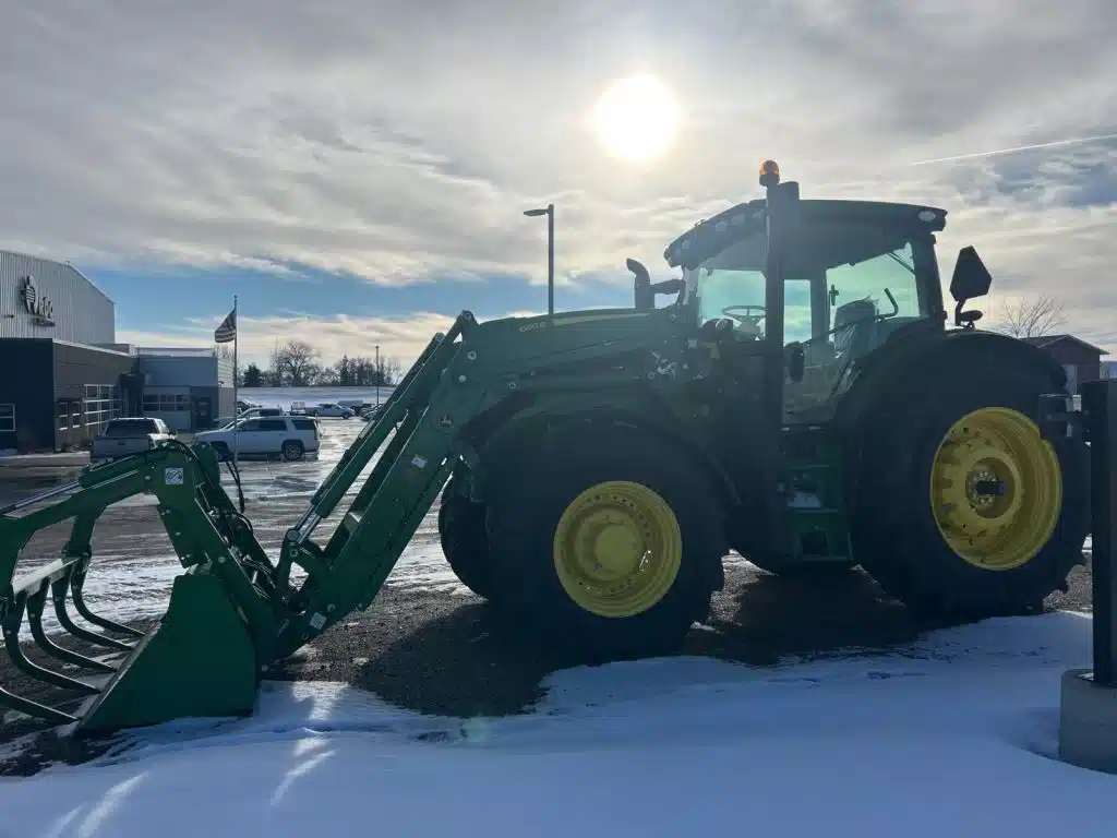 Gallery image 2 for 2024 John Deere 6R 165 Tractor