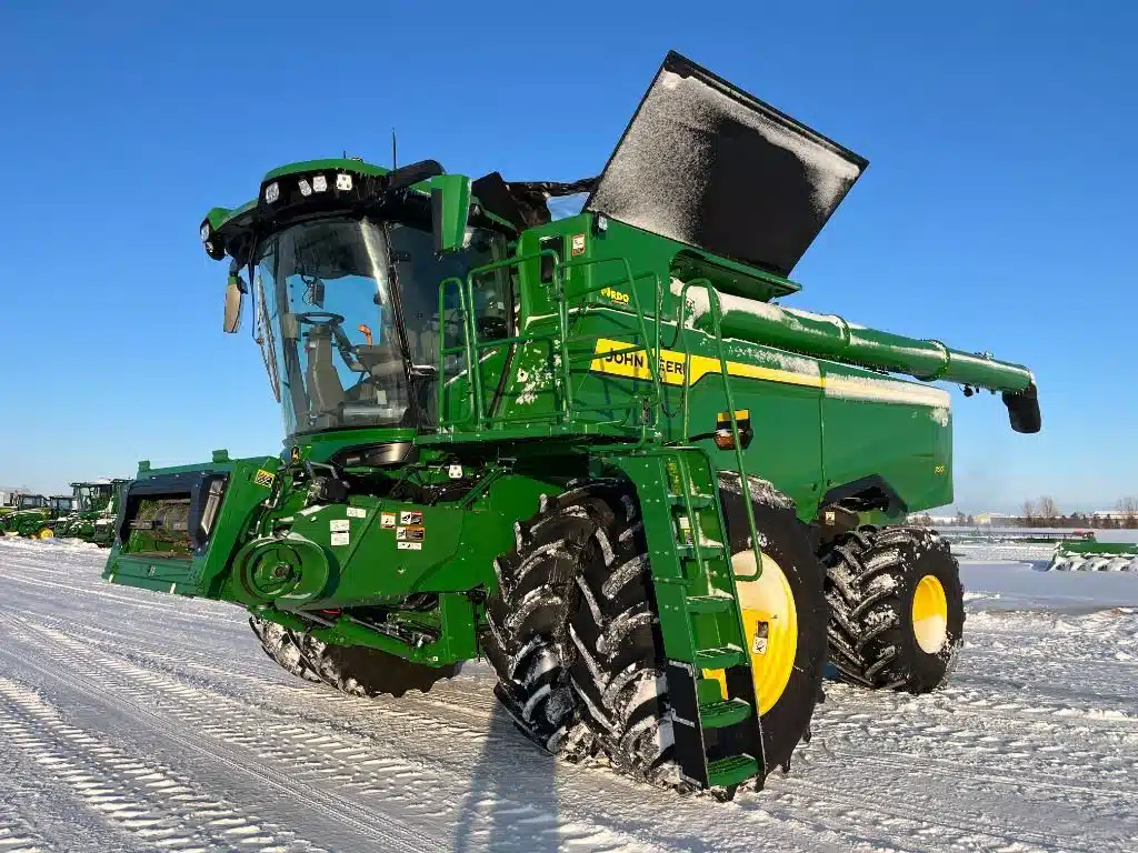 2025 John Deere S7 700 Combine