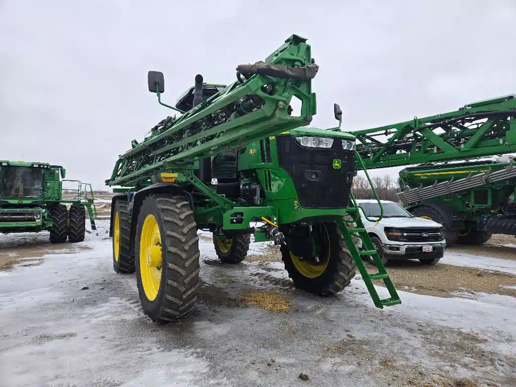 Gallery image 2 for 2024 John Deere 616R Sprayer - Self Propelled