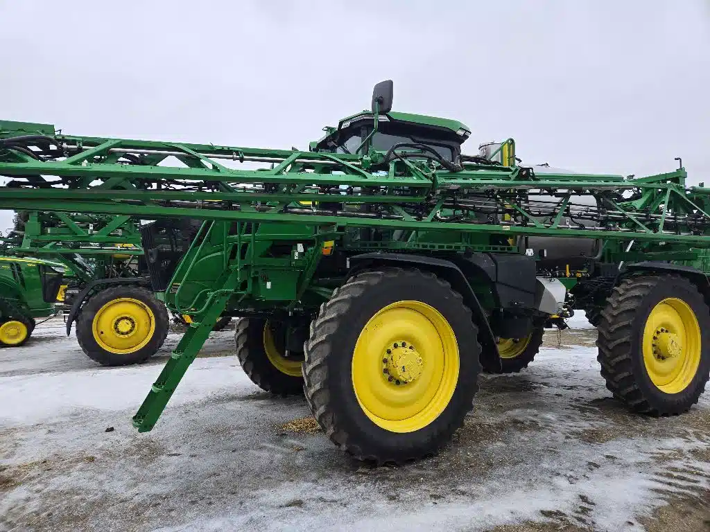 2024 John Deere 616R Sprayer - Self Propelled