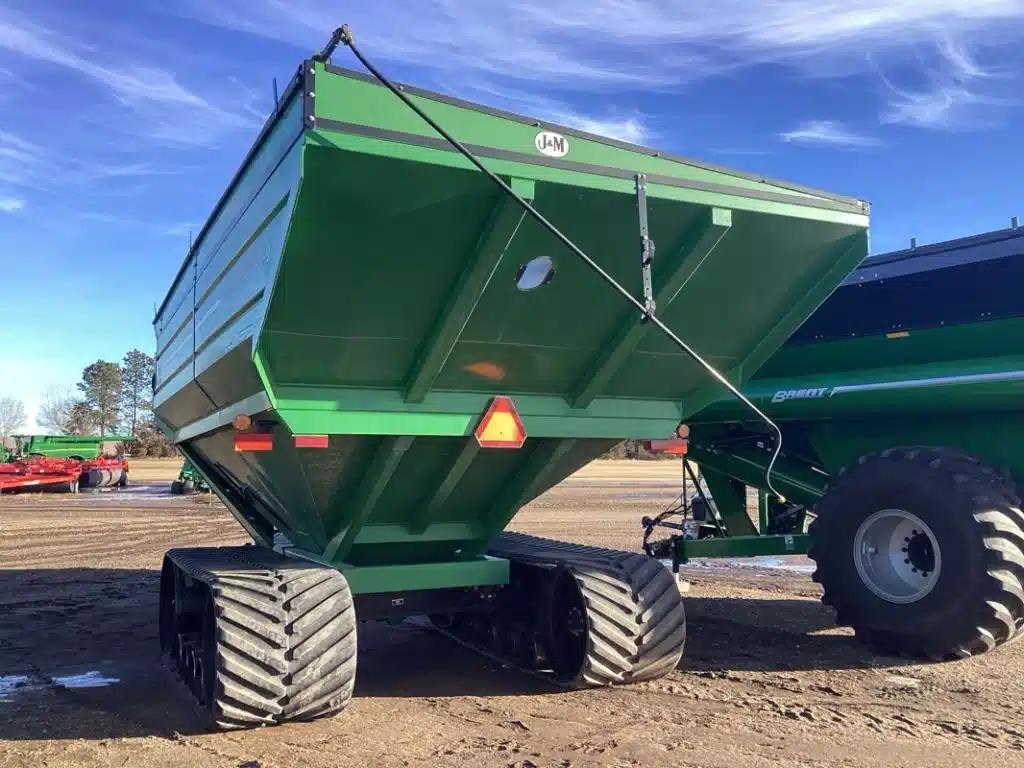 Gallery image 2 for 2008 J&M 1326-22S Grain Cart