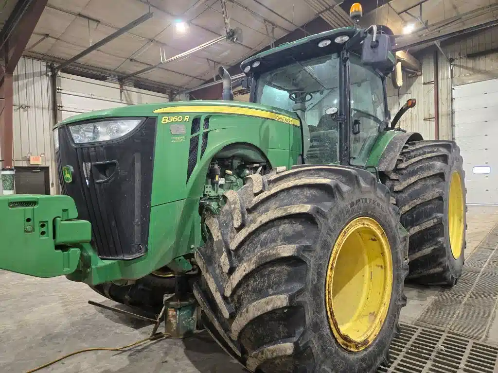 Gallery image 1 for 2012 John Deere 8360R Tractor