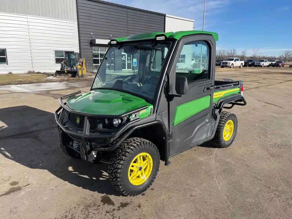 Gallery image 1 for 2024 John Deere XUV 835R Utility Vehicle