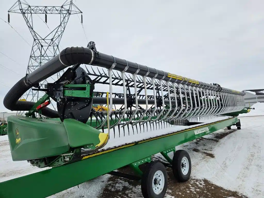 Gallery image 1 for 2023 John Deere HD40F Header - Draper