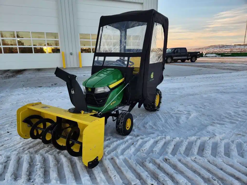 Gallery image 1 for 2022 John Deere X354 Lawn Tractor