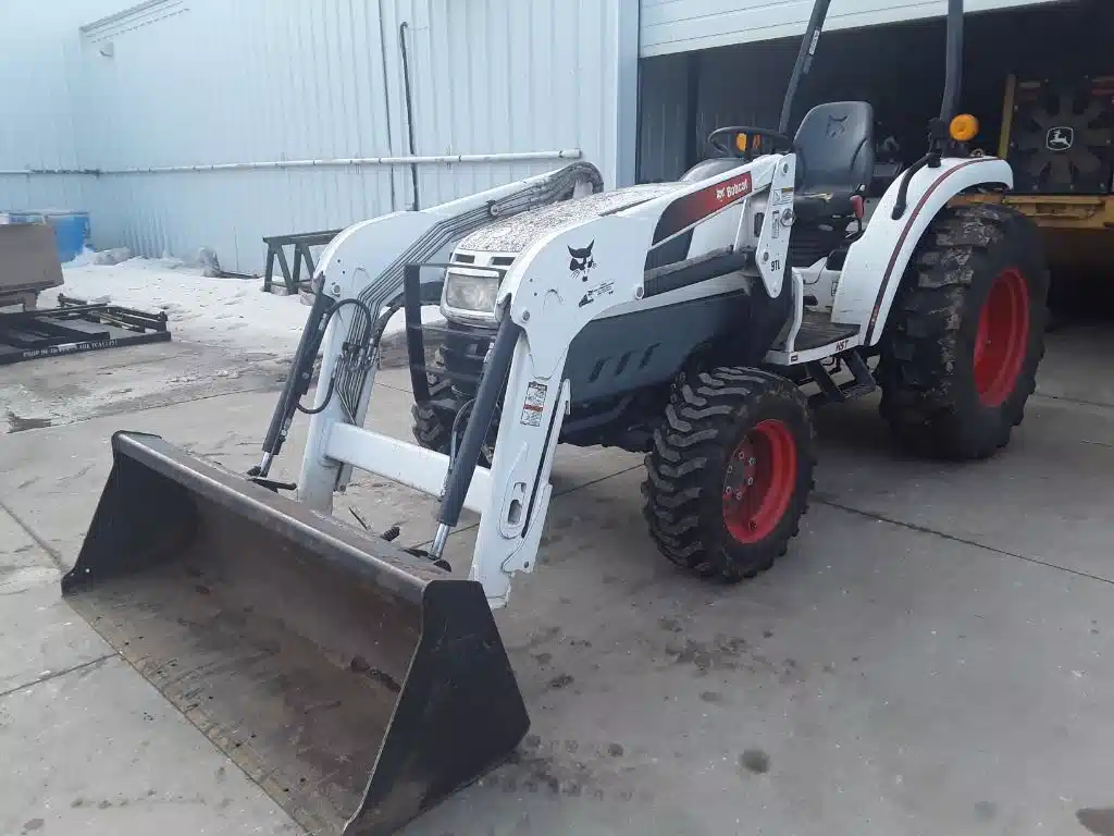 Gallery image 1 for 2011 Bobcat CT445 Tractor