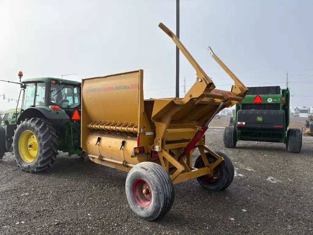 Gallery image 2 for 2013 Haybuster 2655 Attachment