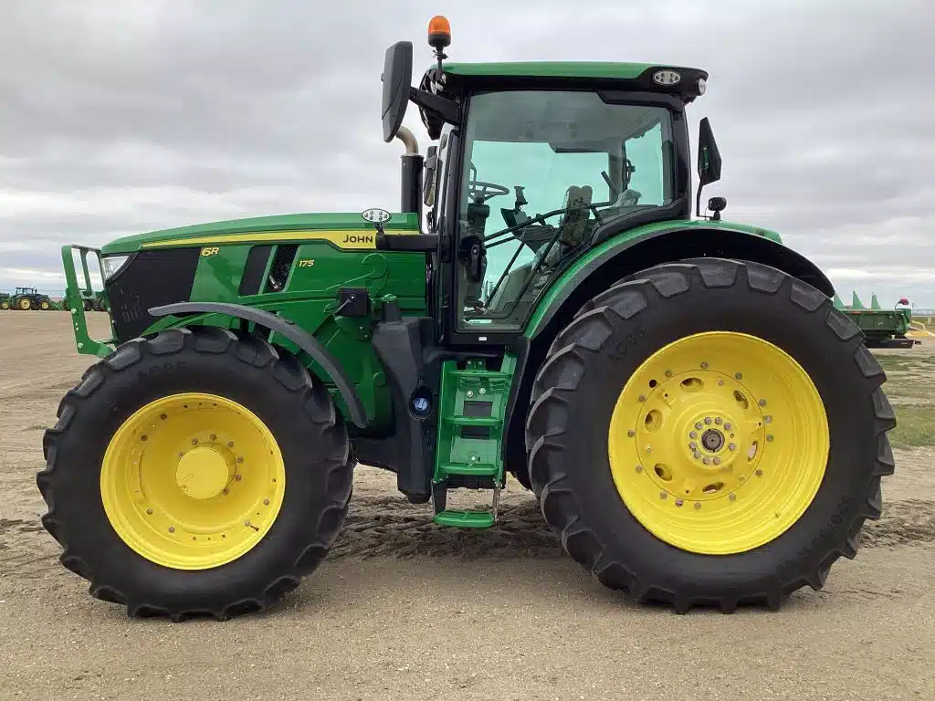 Gallery image 2 for 2024 John Deere 6R 175 Tractor