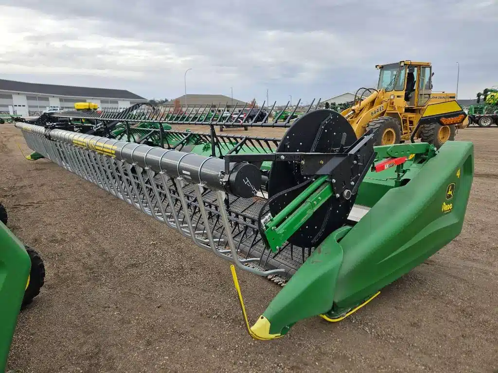 2023 John Deere HD40F Header - Draper