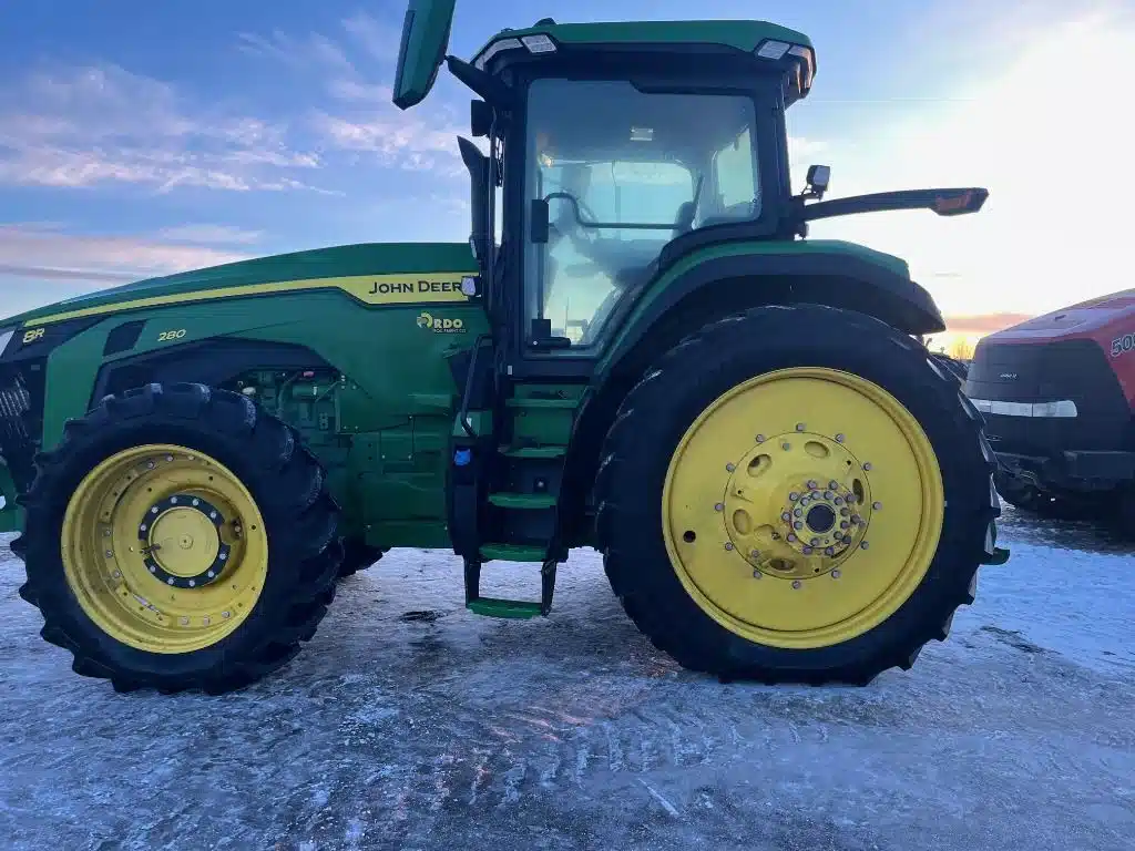 Gallery image 2 for 2021 John Deere 8R 280 Tractor