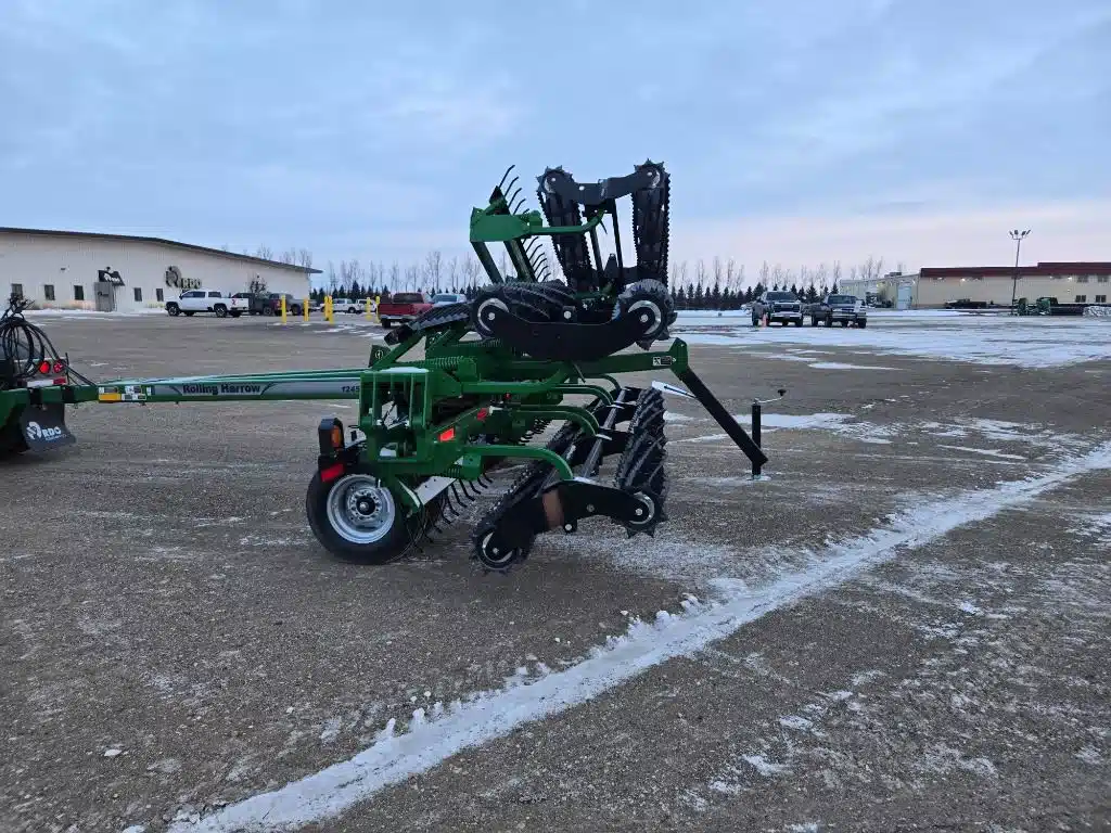 Gallery image 2 for 2015 Unverferth 1225 Packer