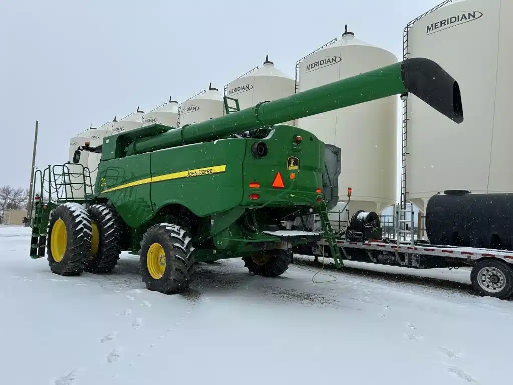 Gallery image 2 for 2018 John Deere S770 Combine