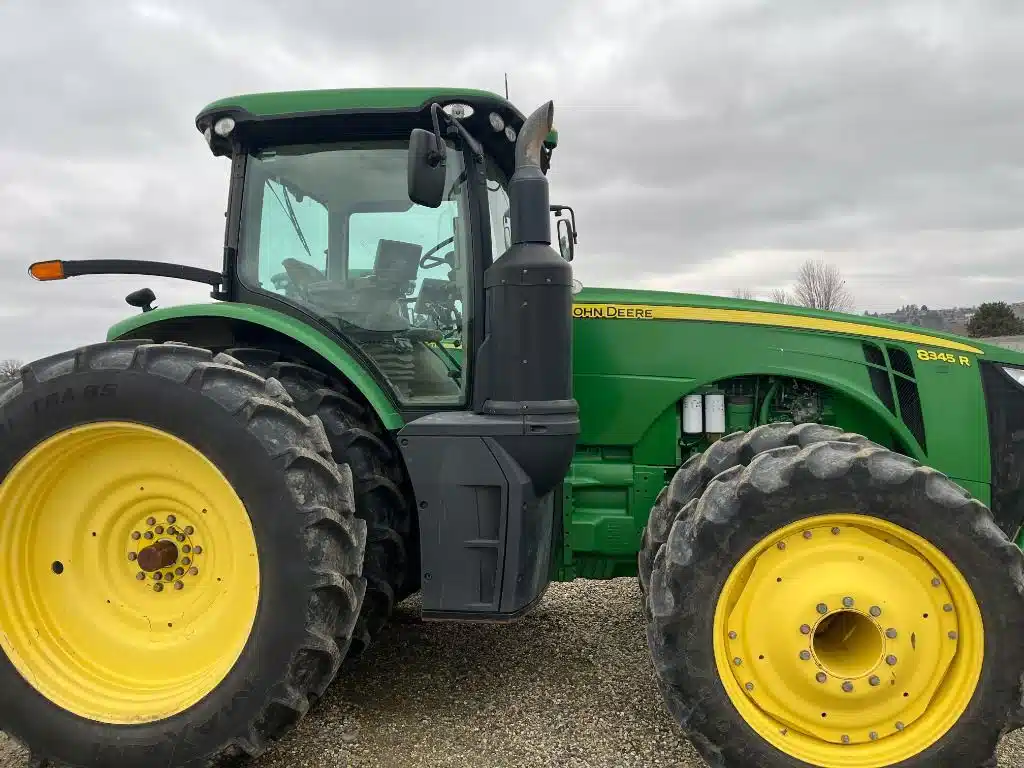 Gallery image 2 for 2015 John Deere 8345R Tractor