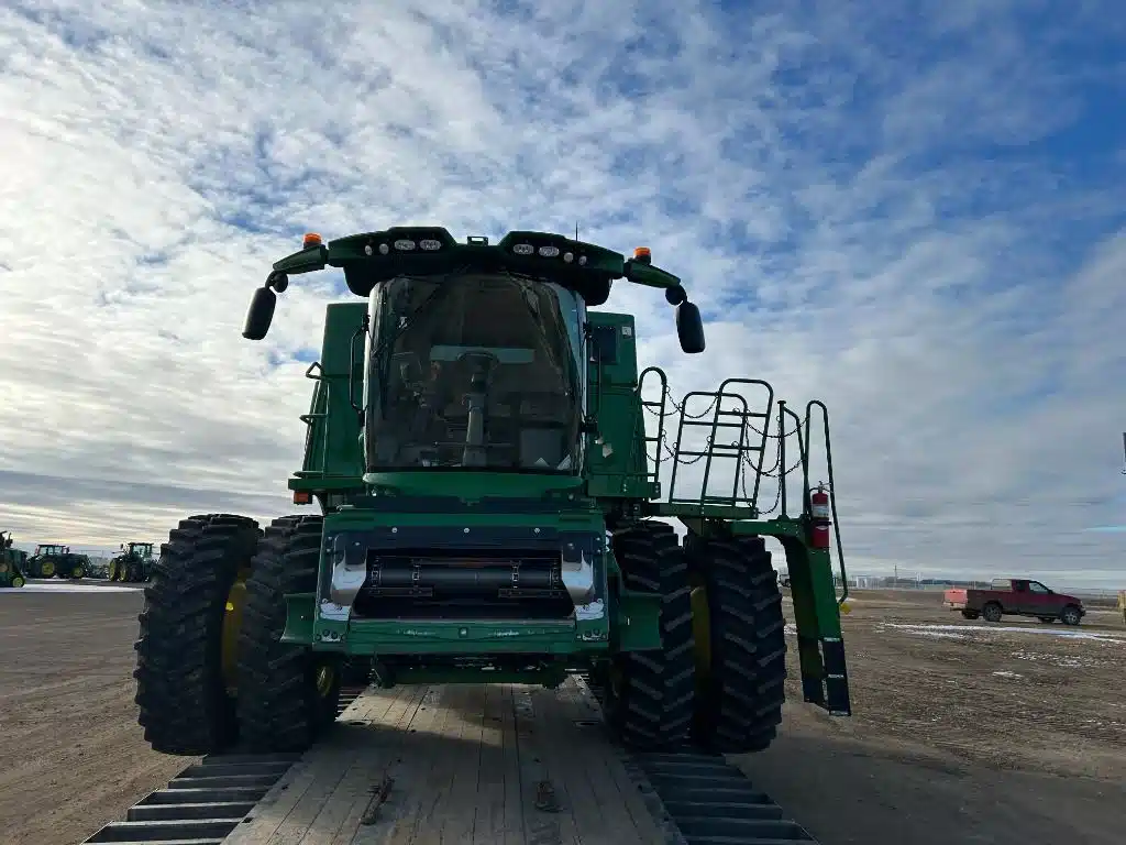 Gallery image 2 for 2019 John Deere S770 Combine
