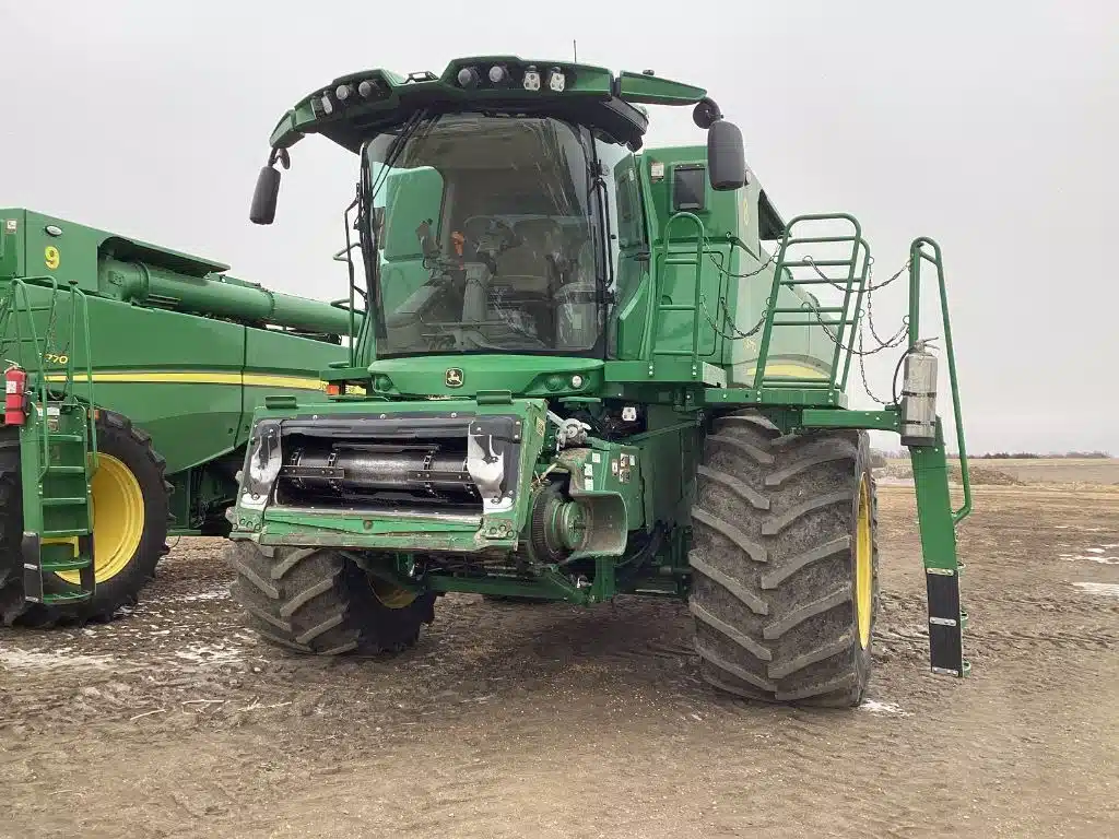 2023 John Deere S770 Combine