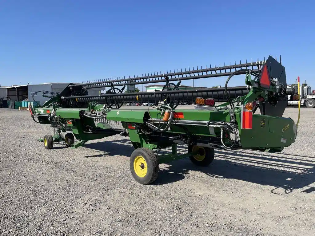 Gallery image 2 for 2024 John Deere D625 Windrower