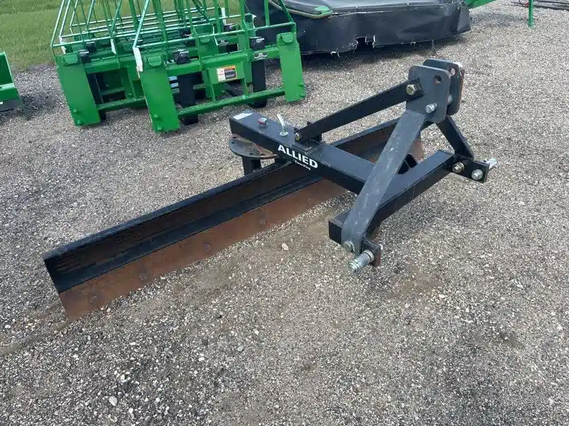 Photo de la Galerie 1 pour Buhler Farm King 4584 Accessoires