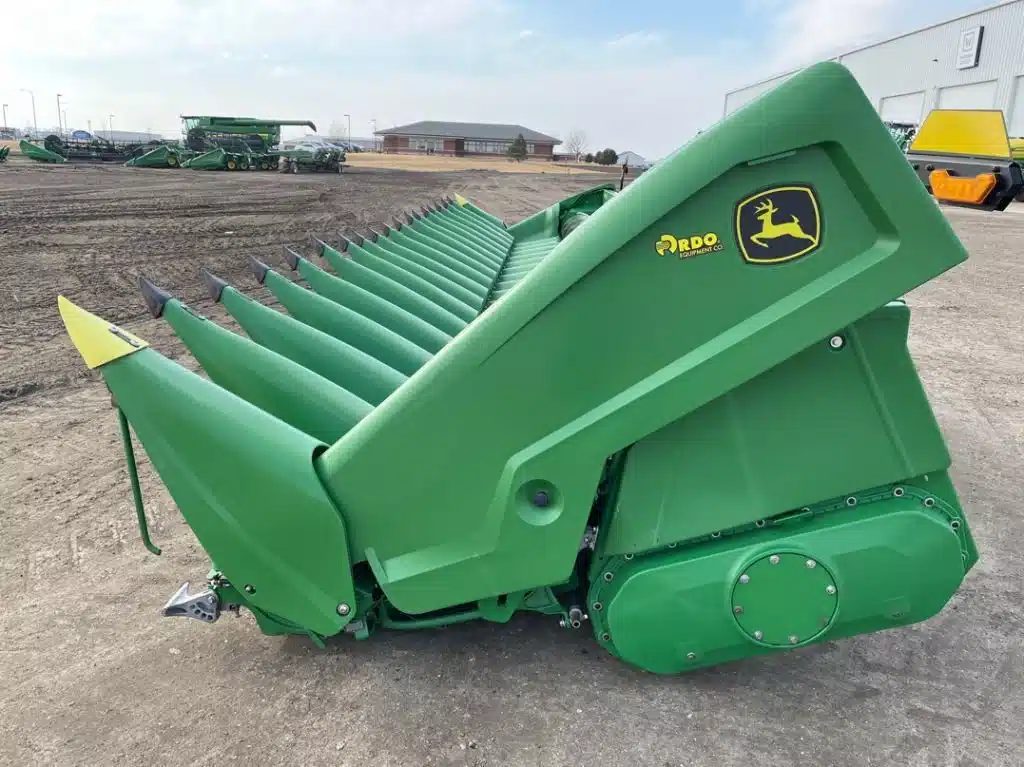 Photo de la Galerie 2 pour 2024 John Deere C18R Nez - Maïs