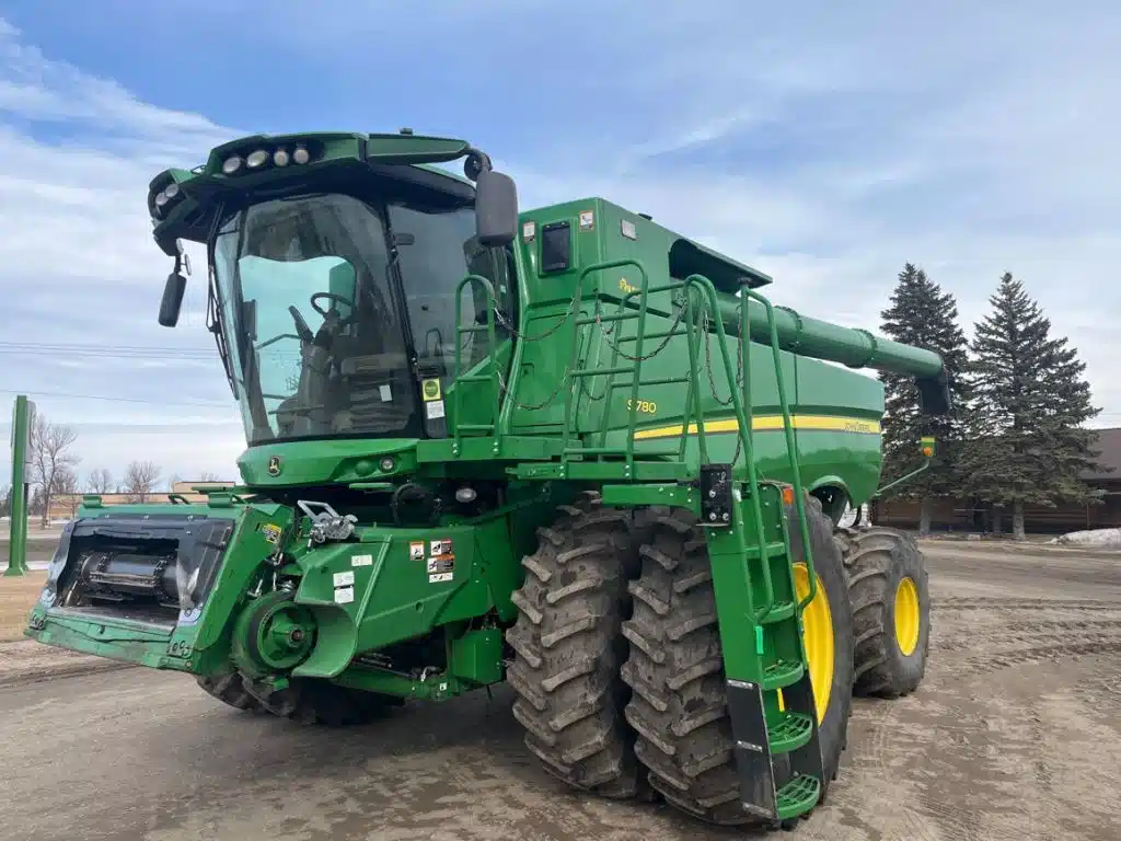 Photo de la Galerie 1 pour 2021 John Deere S780 Batteuse