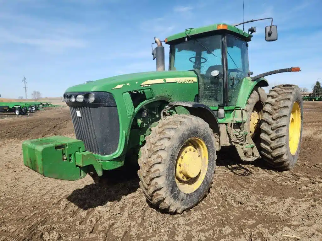 Gallery image 1 for 2005 John Deere 8320 Tractor