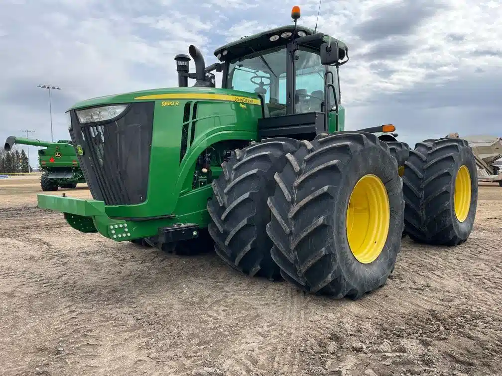 Photo de la Galerie 1 pour 2013 John Deere 9510R Tracteur