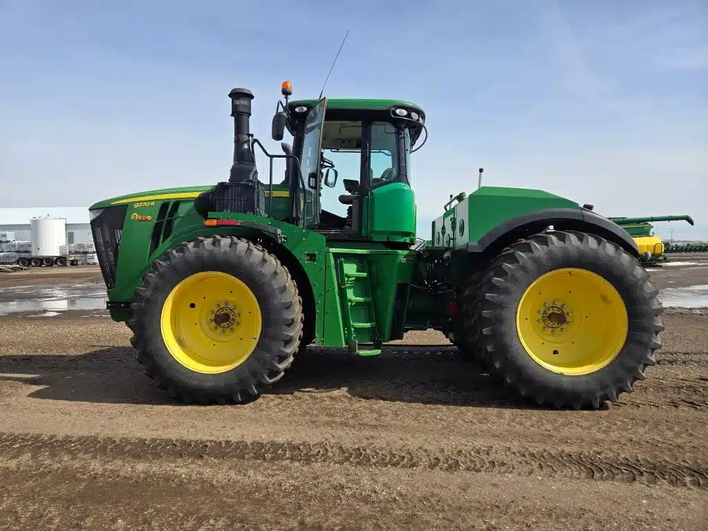Gallery image 2 for 2016 John Deere 9370R Tractor