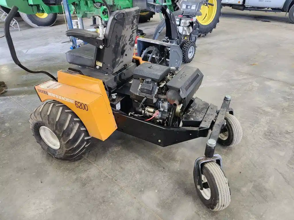 Gallery image 2 for 2001 Gannon 6200 Mower - Zero Turn