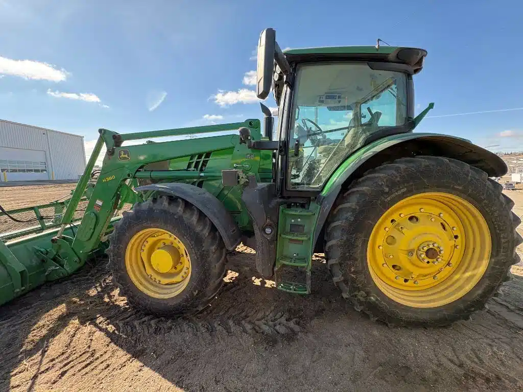 Gallery image 2 for 2015 John Deere 6215R Tractor