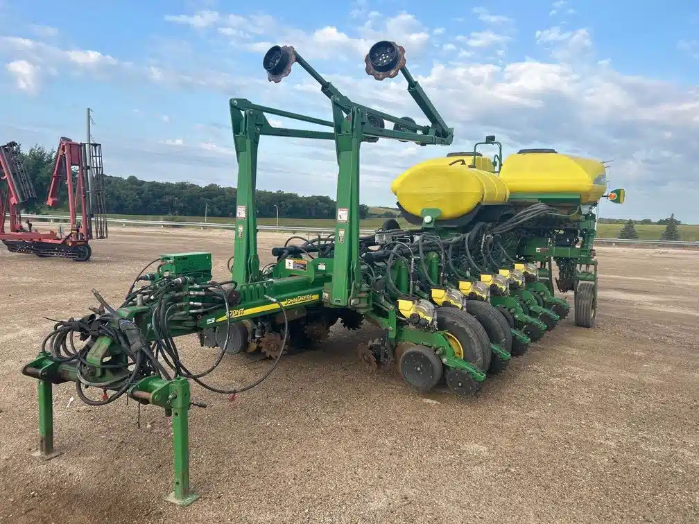 Photo de la Galerie 1 pour 2011 John Deere 1770NT CCS Planteur