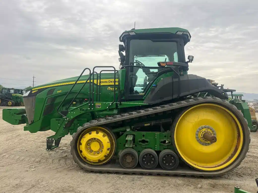 Gallery image 2 for 2024 John Deere 8RT 410 Tractor