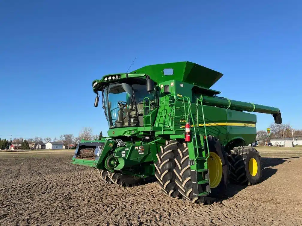 Gallery image 1 for 2021 John Deere S780 Combine