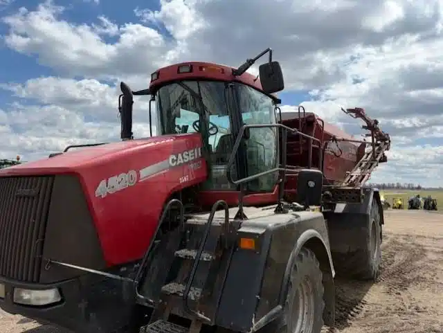 Photo de la Galerie 1 pour 2008 Case IH TITAN 4520 Flotteur