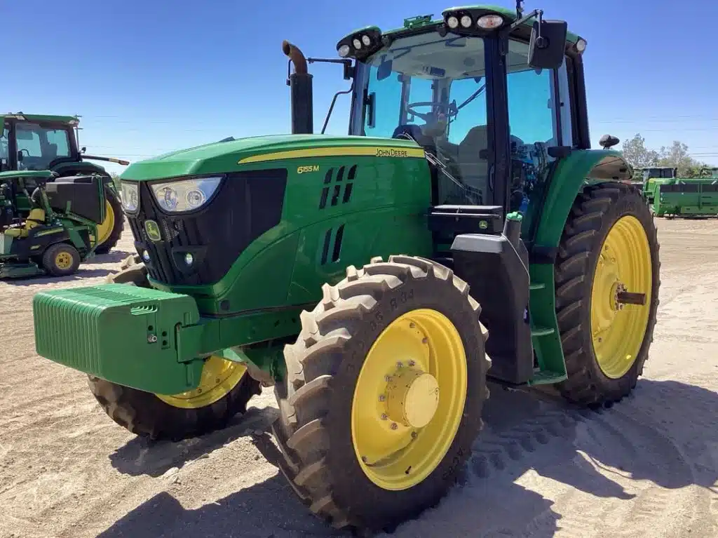 Photo de la Galerie 1 pour 2024 John Deere 6155M Tracteur