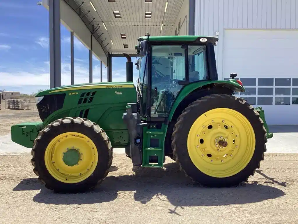 Photo de la Galerie 2 pour 2024 John Deere 6155M Tracteur