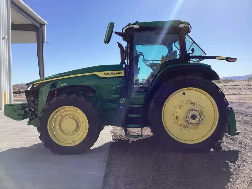 Photo de la Galerie 2 pour 2024 John Deere 8R 280 Tracteur