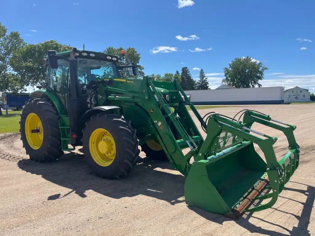 Gallery image 1 for 2025 John Deere 6R 155 Tractor