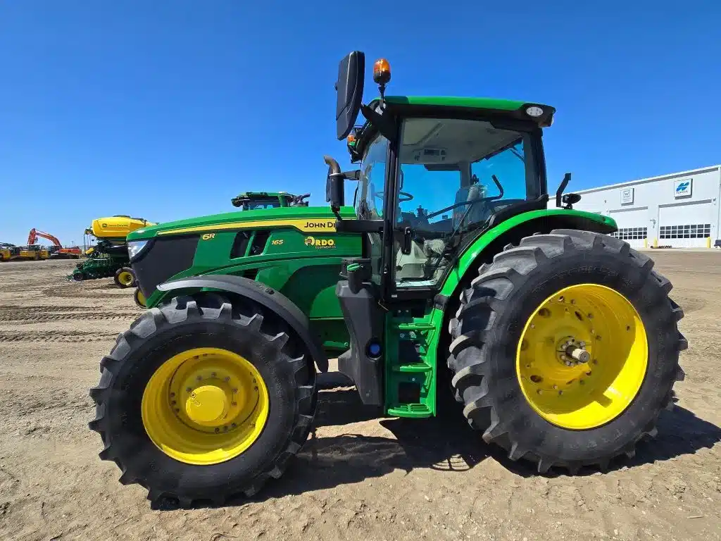 Gallery image 2 for 2025 John Deere 6R 165 Tractor