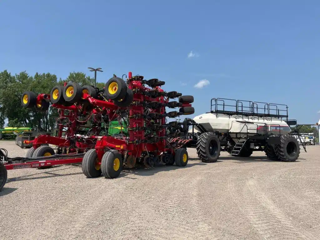 Photo de la Galerie 1 pour 2022 Bourgault 3720-50/9650 Semoir à air