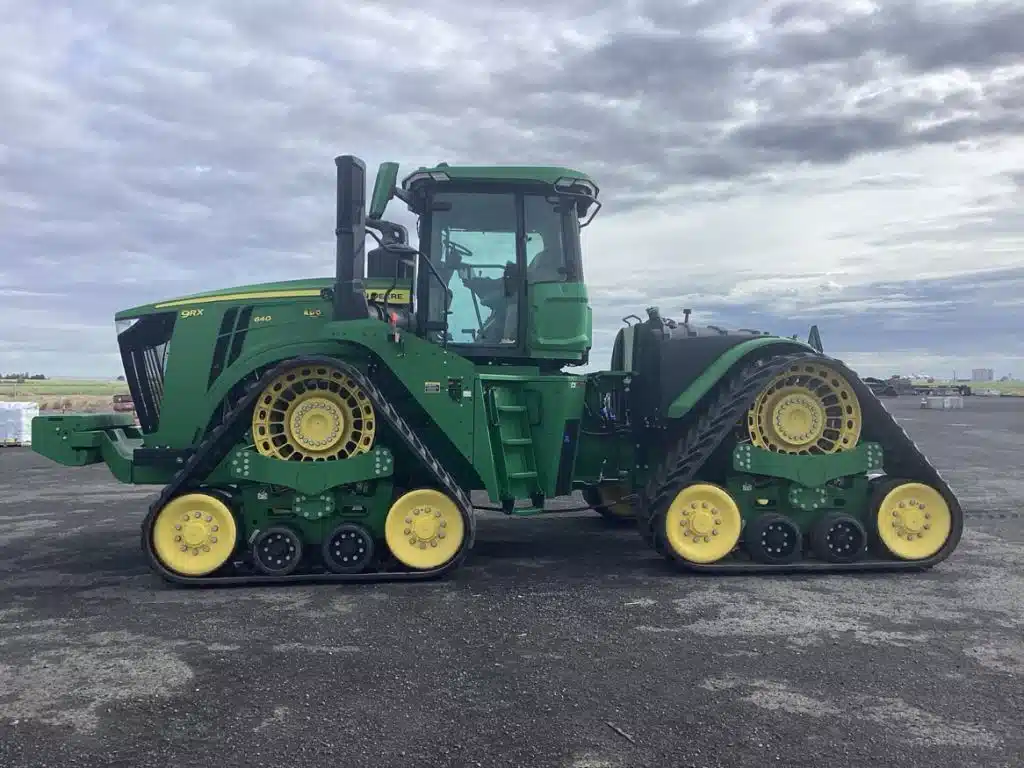 Gallery image 2 for 2024 John Deere 9RX 640 Tractor