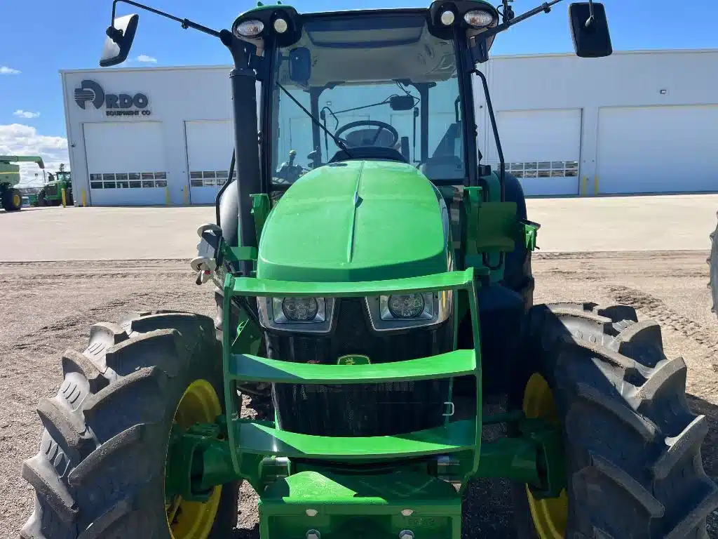 Gallery image 2 for 2024 John Deere 5075M Tractor