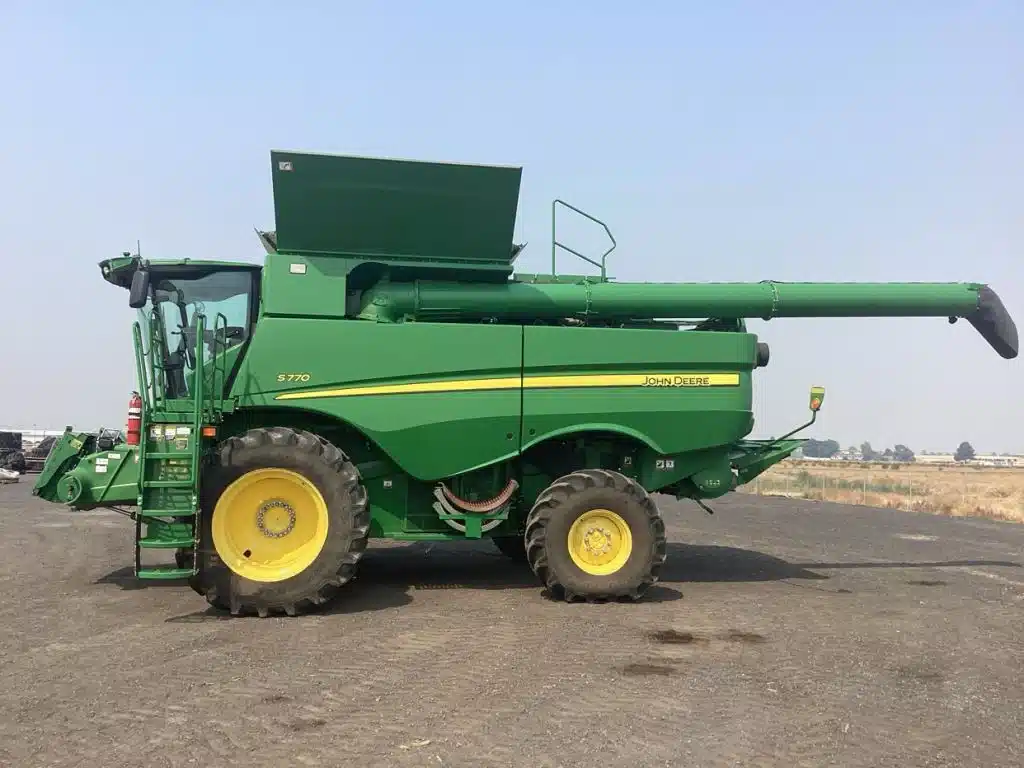 Photo de la Galerie 2 pour 2024 John Deere S770 Batteuse