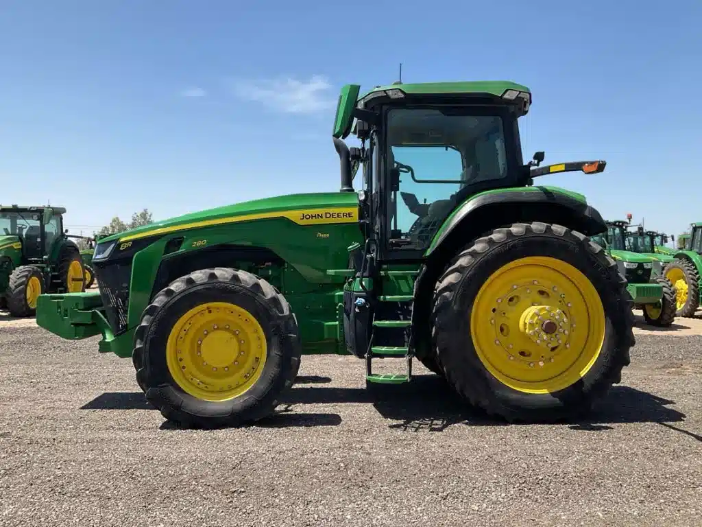 Gallery image 2 for 2025 John Deere 8R 280 Tractor