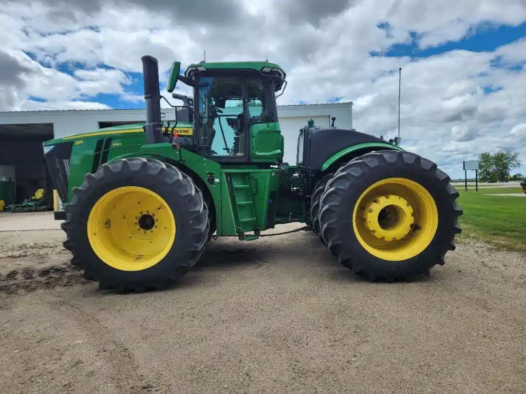 Gallery image 2 for 2025 John Deere 9R 540 Tractor