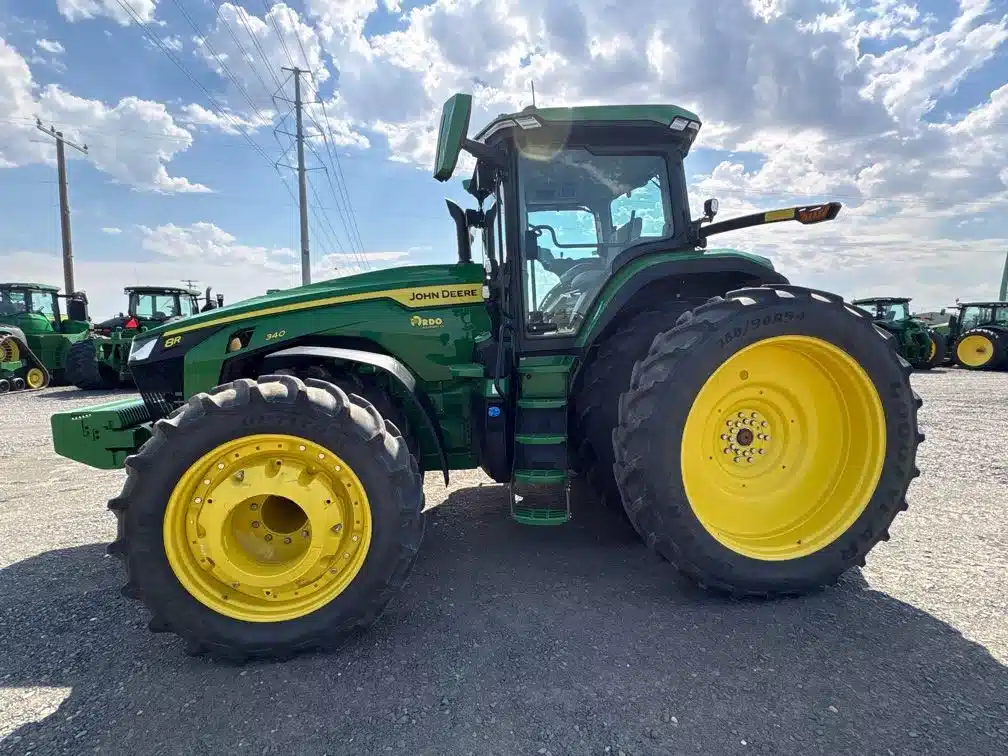 Gallery image 2 for 2025 John Deere 8R 340 Tractor