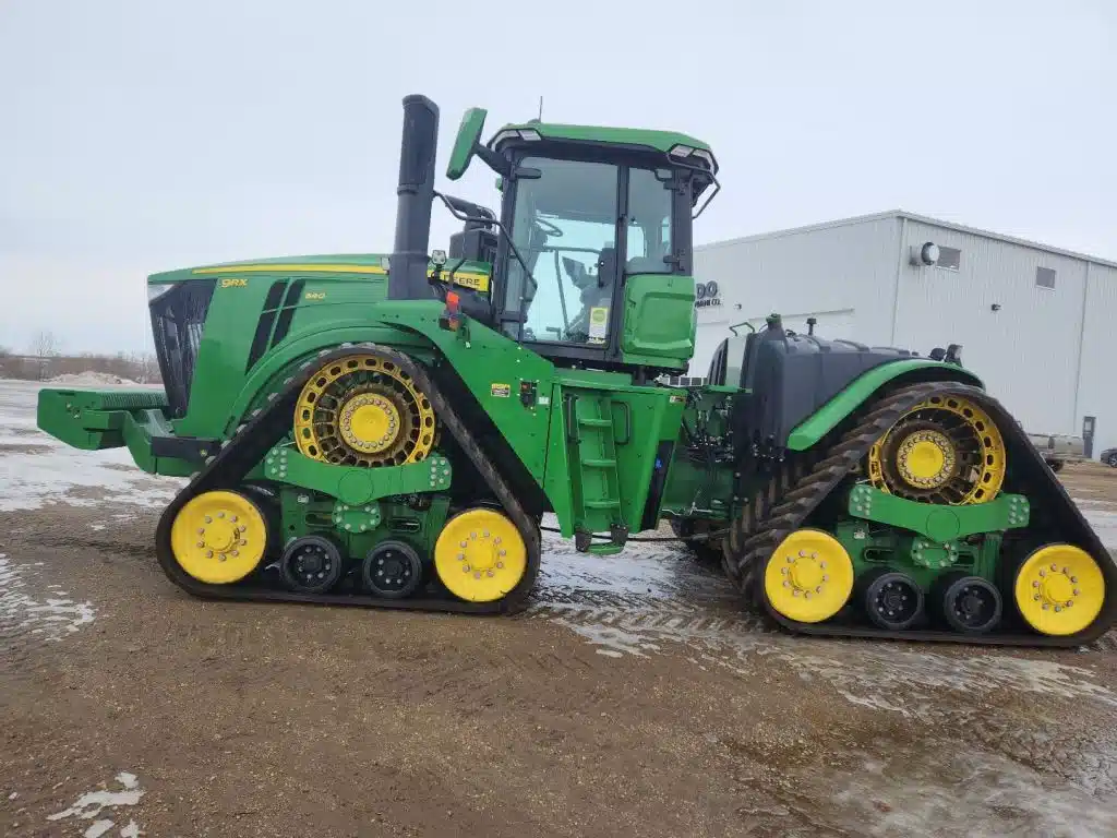 Gallery image 2 for 2024 John Deere 9RX 640 Tractor
