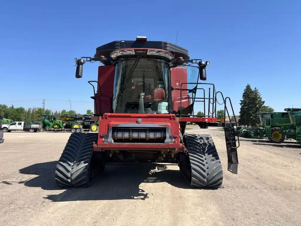 Gallery image 2 for 2013 Case IH 9230 Combine